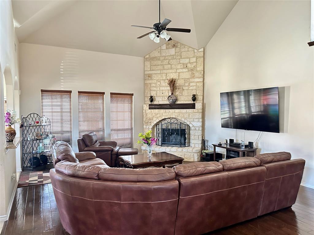715 Clement Drive, Cedar Hill, TX 75104