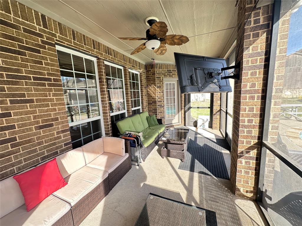 715 Clement Drive, Cedar Hill, TX 75104