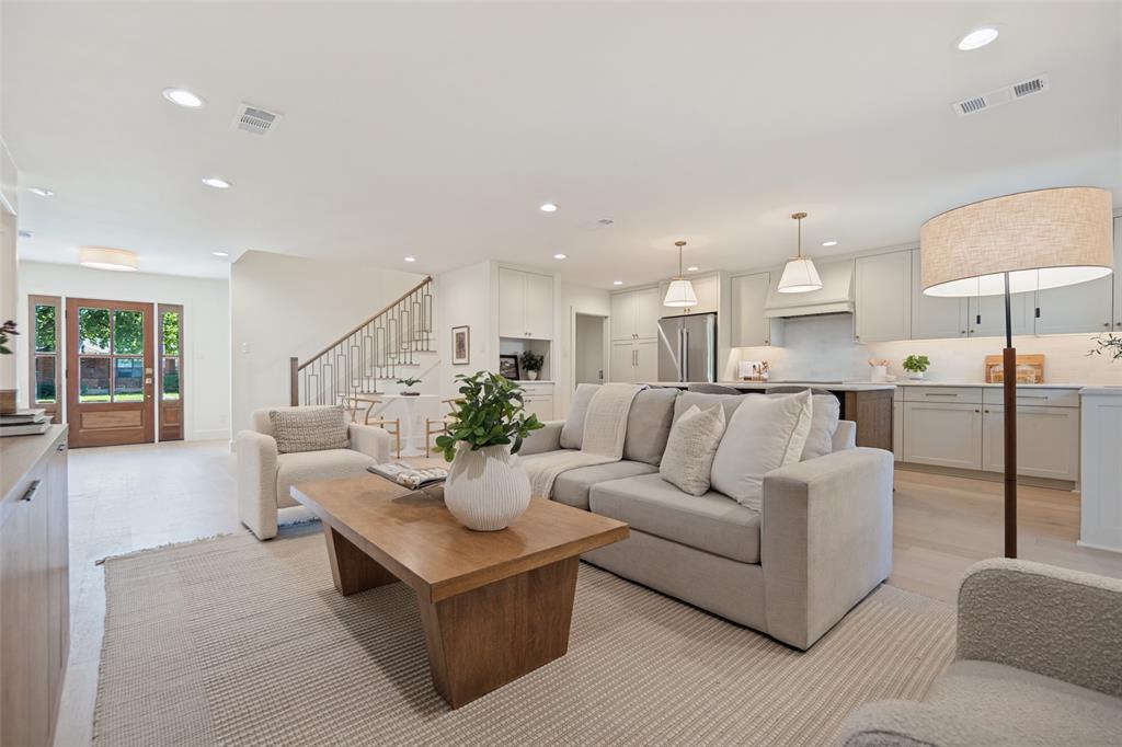 10649 Longmeadow Drive, Dallas, TX 75238