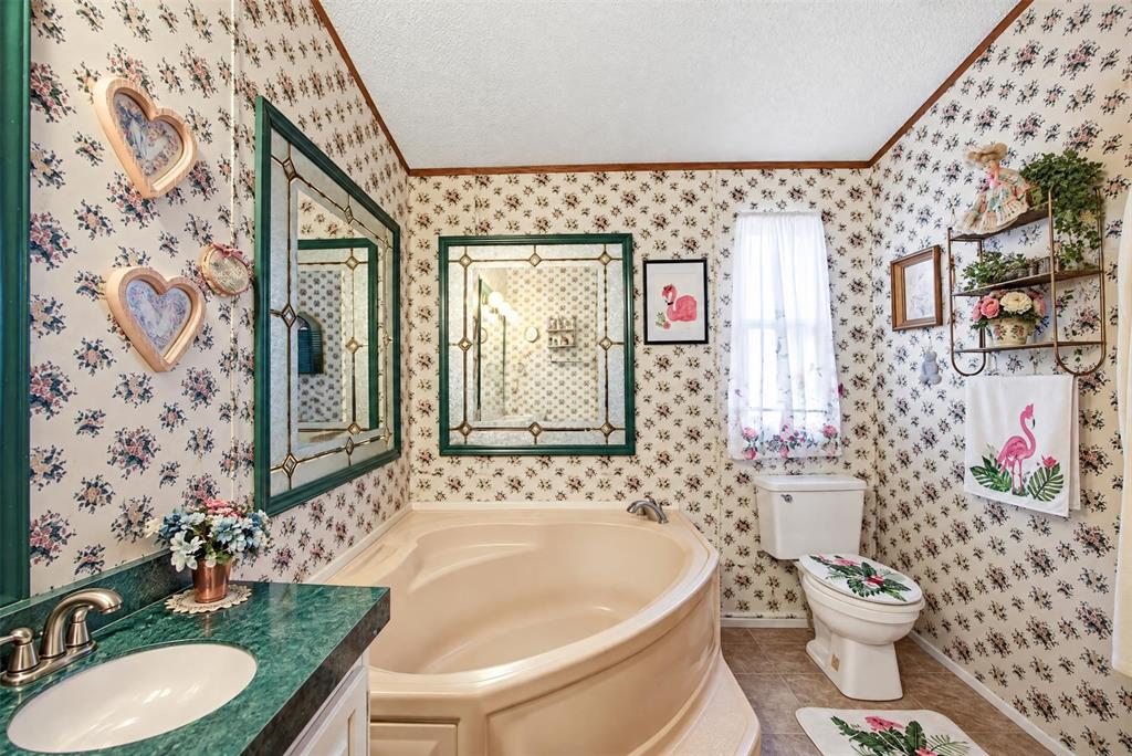 103 Ellis Street, Bardwell, TX 75101