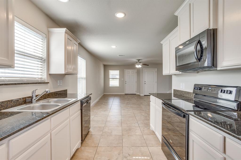 3002 Weave Court, Granbury, TX 76049