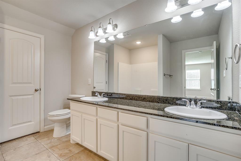 3002 Weave Court, Granbury, TX 76049