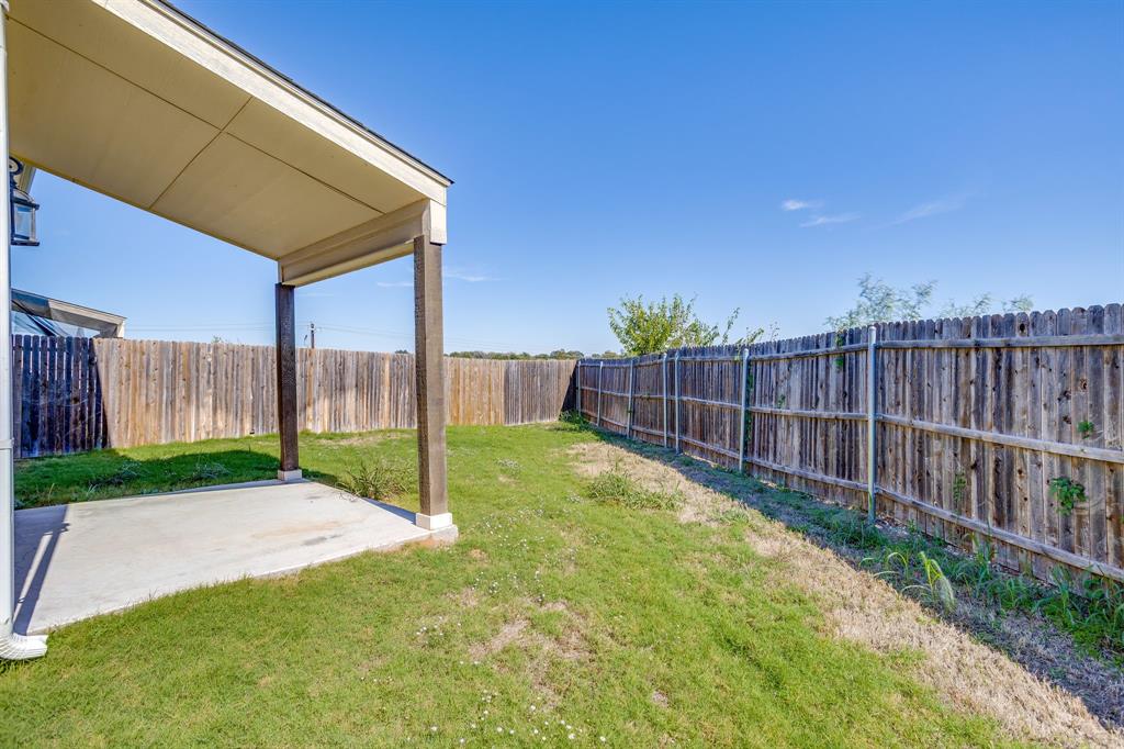 3002 Weave Court, Granbury, TX 76049