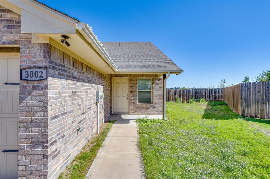 3002 Weave Court, Granbury, TX 76049