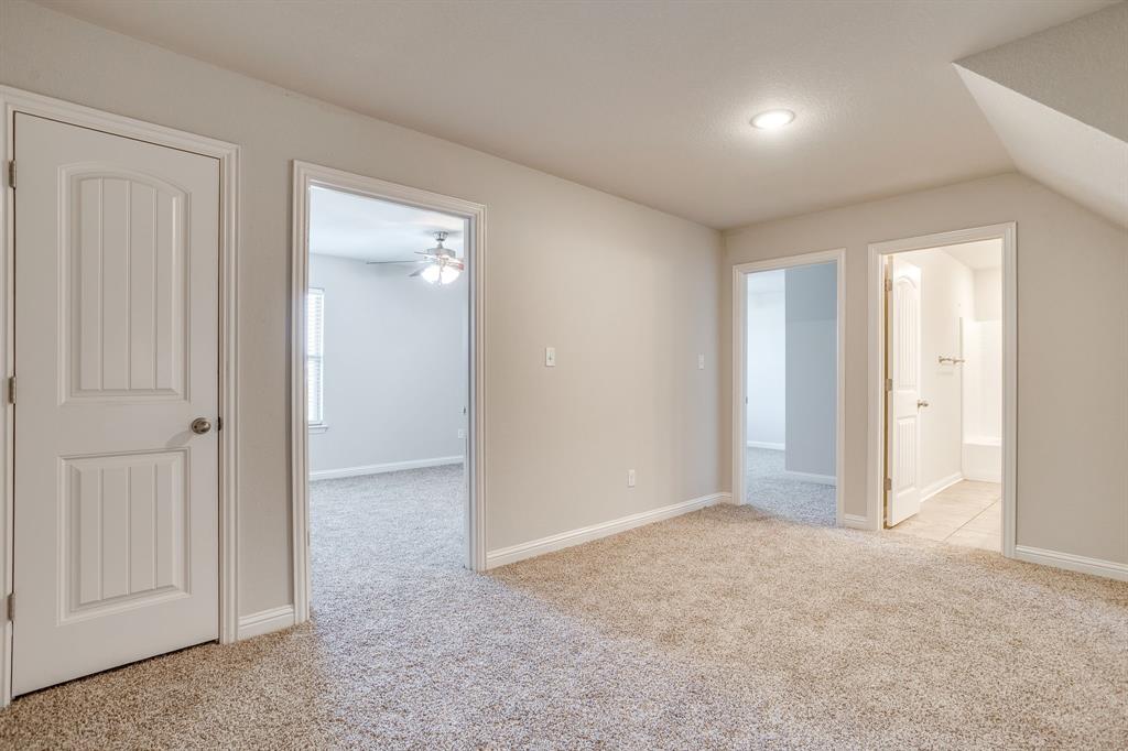 3002 Weave Court, Granbury, TX 76049