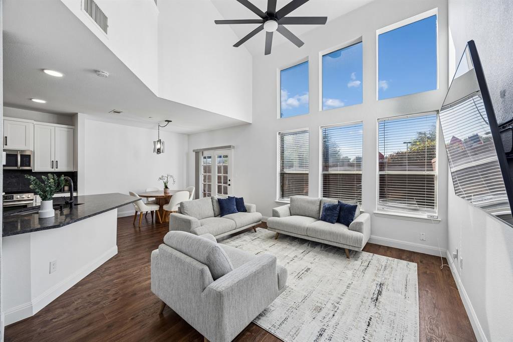 916 Avondale Lane, Plano, TX 75025