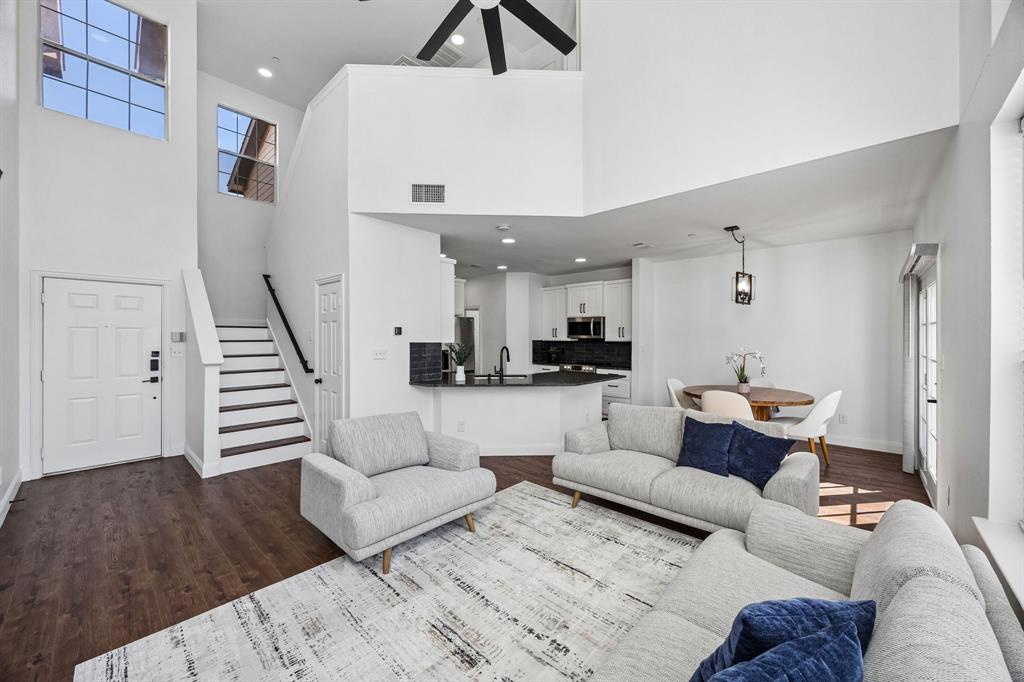 916 Avondale Lane, Plano, TX 75025