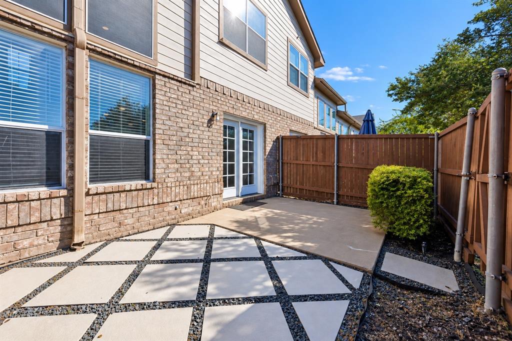 916 Avondale Lane, Plano, TX 75025