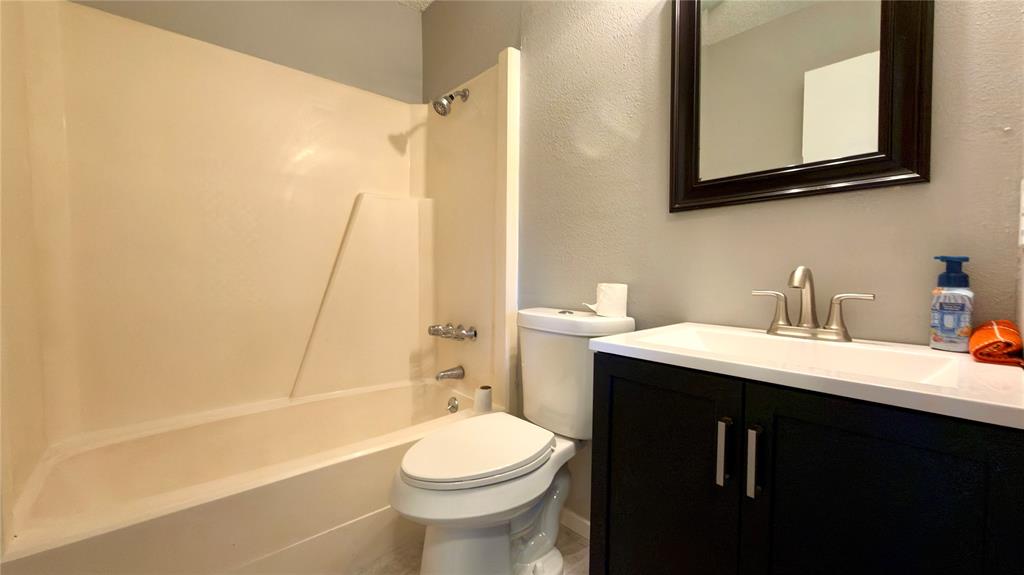852 Beverly Drive, Terrell, TX 75160
