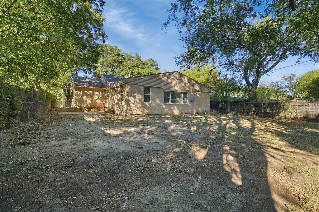2502 Costa Mesa Drive, Dallas, TX 75228