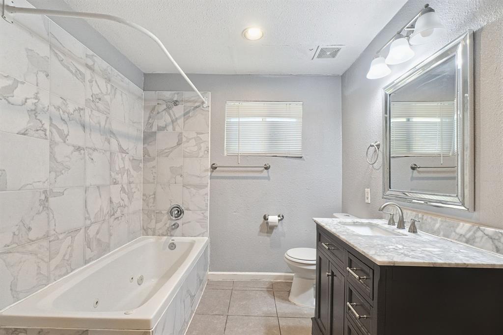 2502 Costa Mesa Drive, Dallas, TX 75228