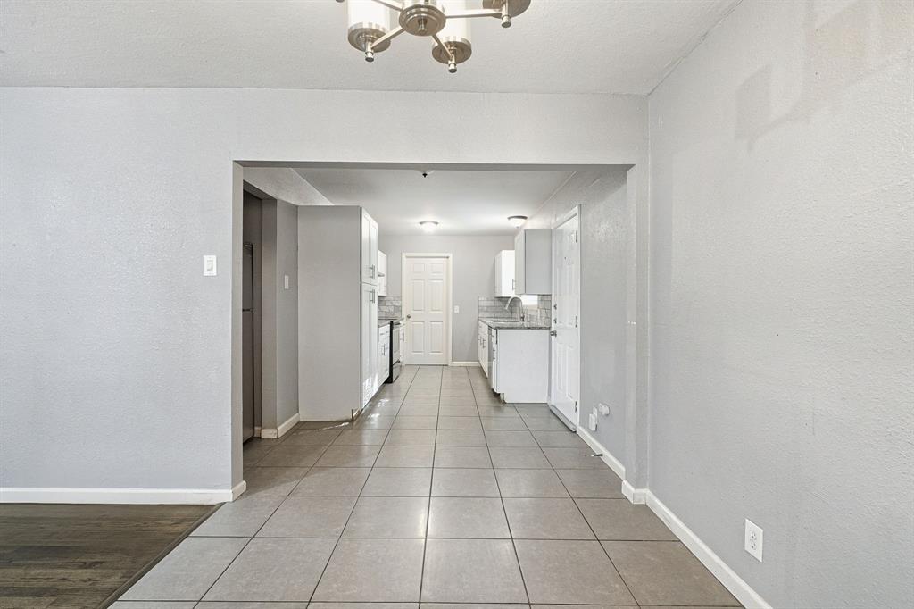 2502 Costa Mesa Drive, Dallas, TX 75228