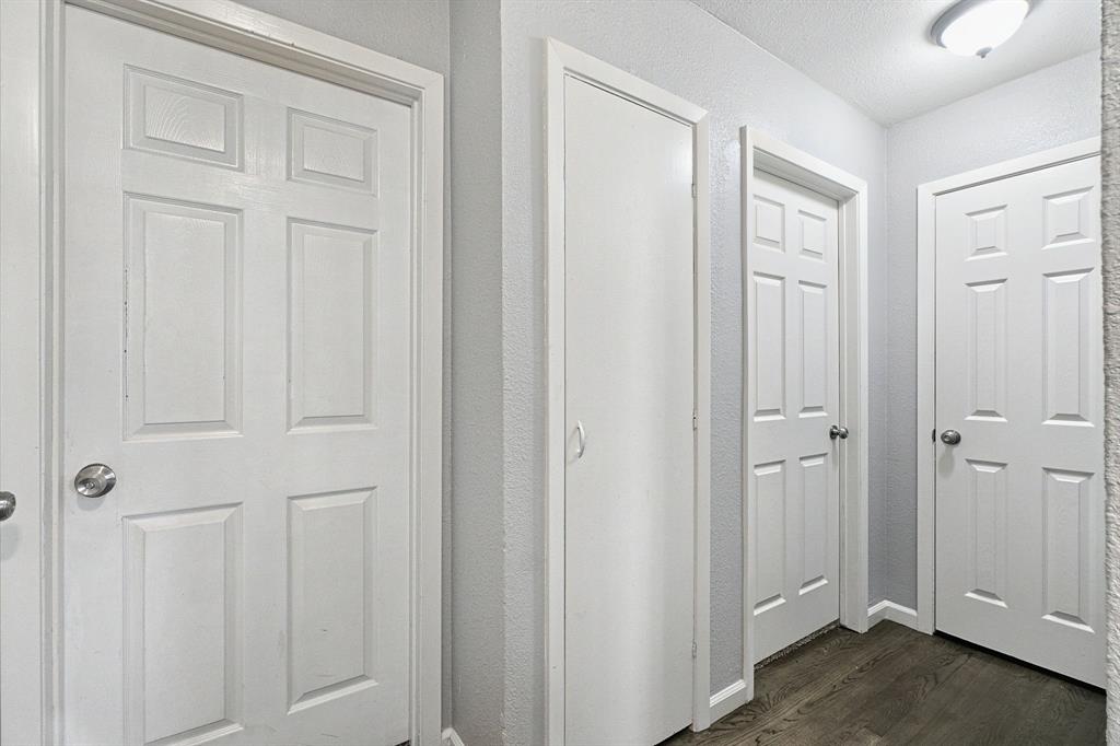 2502 Costa Mesa Drive, Dallas, TX 75228