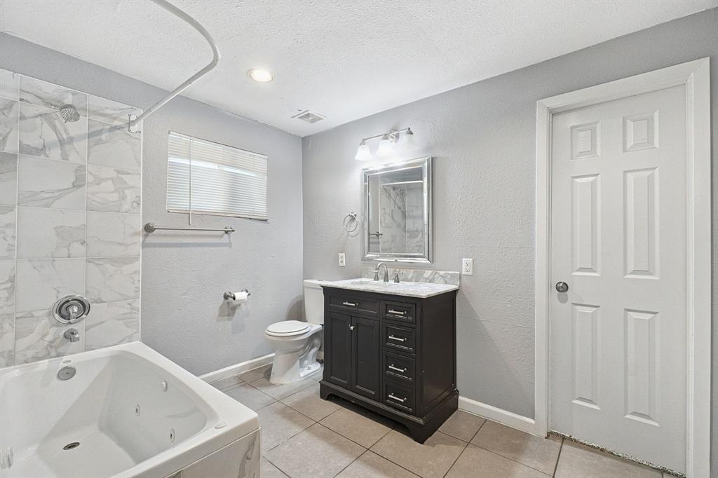 2502 Costa Mesa Drive, Dallas, TX 75228