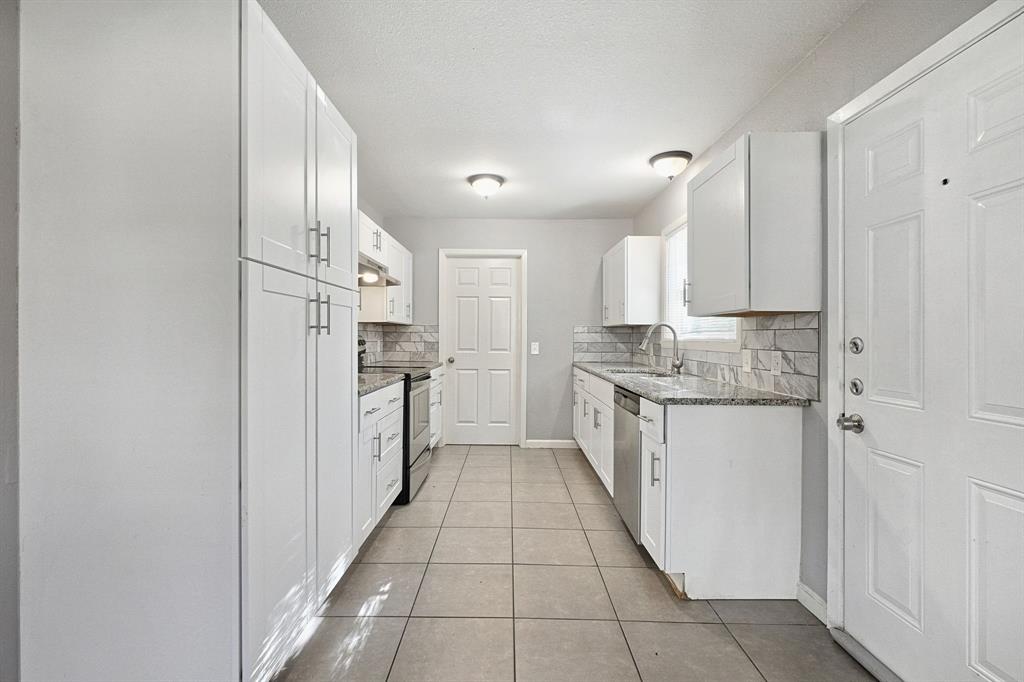 2502 Costa Mesa Drive, Dallas, TX 75228