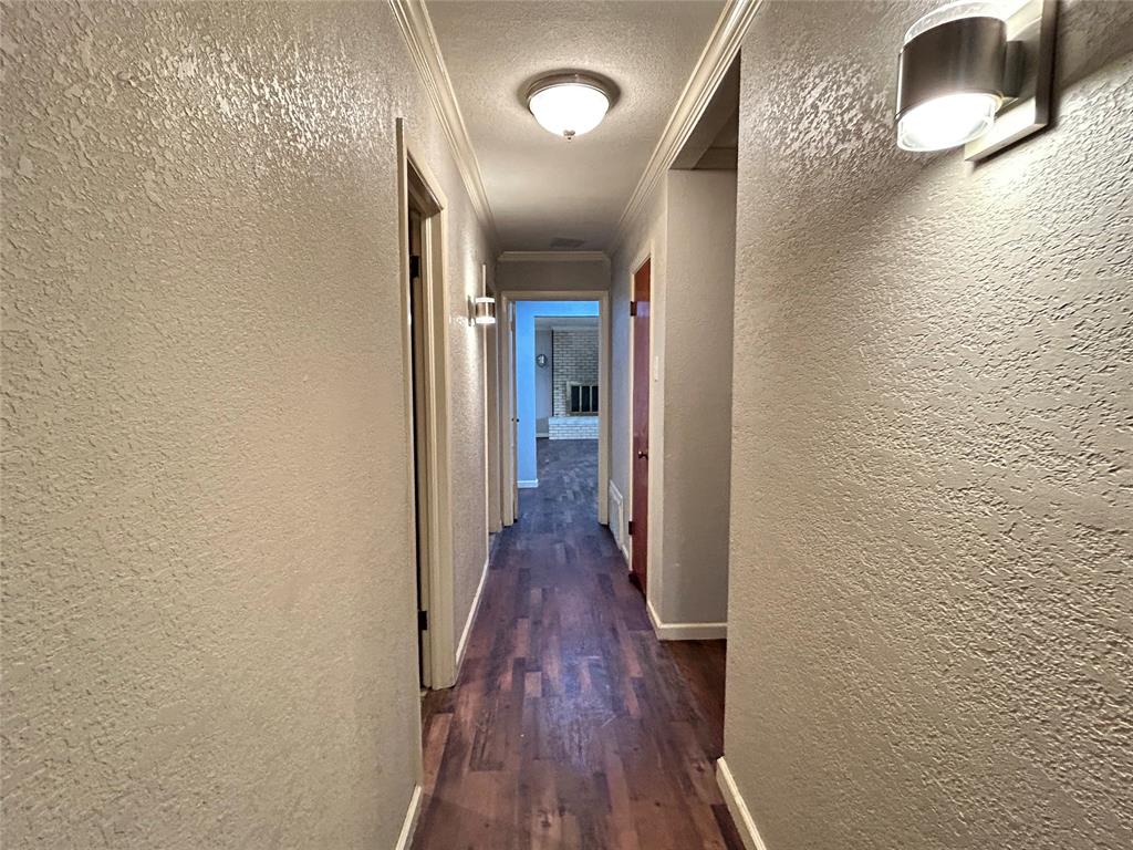 8427 Honeysuckle Lane, Dallas, TX 75241