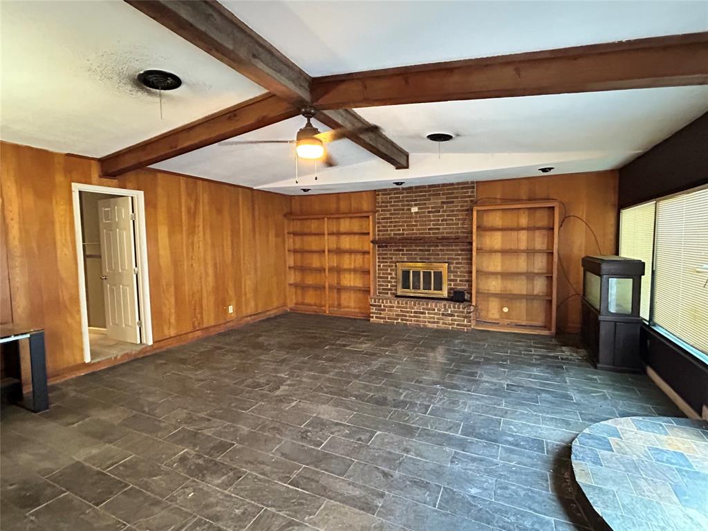 8427 Honeysuckle Lane, Dallas, TX 75241