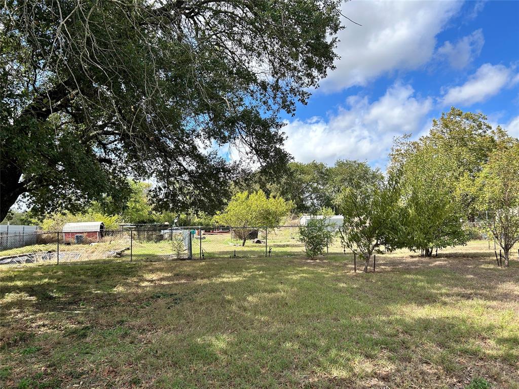 8427 Honeysuckle Lane, Dallas, TX 75241