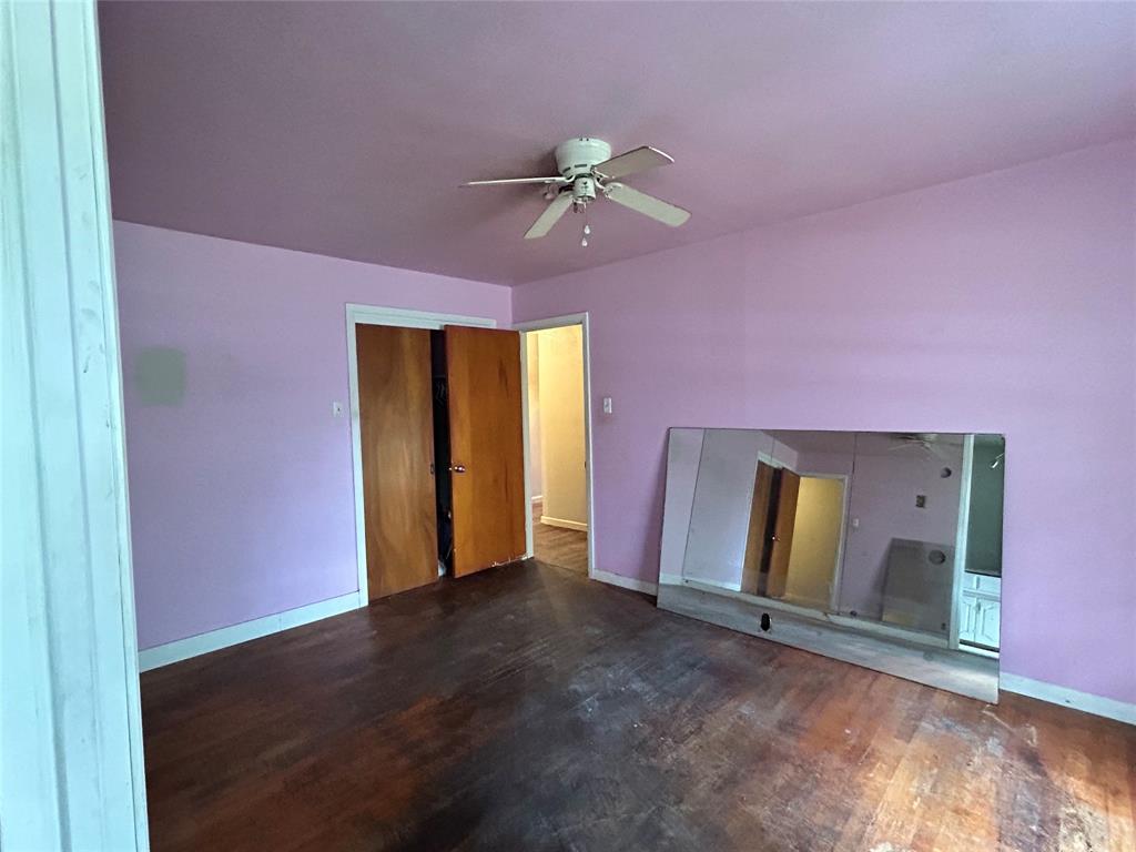 8427 Honeysuckle Lane, Dallas, TX 75241