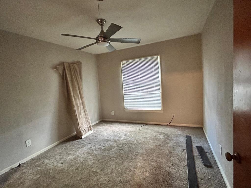 8427 Honeysuckle Lane, Dallas, TX 75241