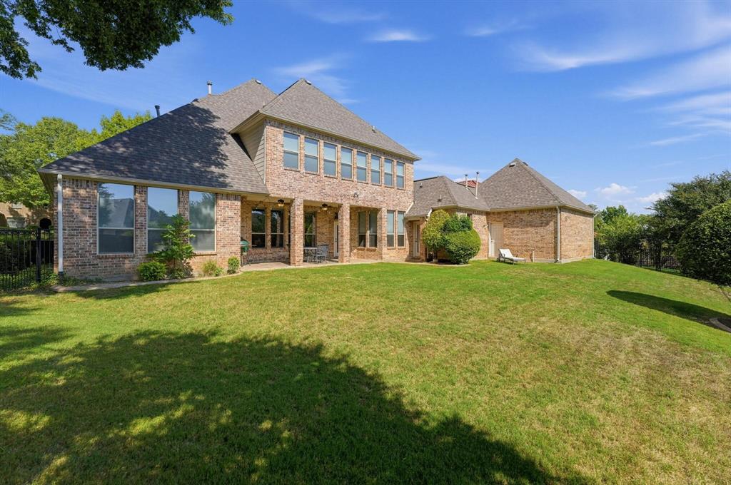 210 Black Walnut Drive, Garland, TX 75044