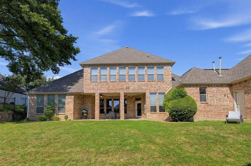 210 Black Walnut Drive, Garland, TX 75044