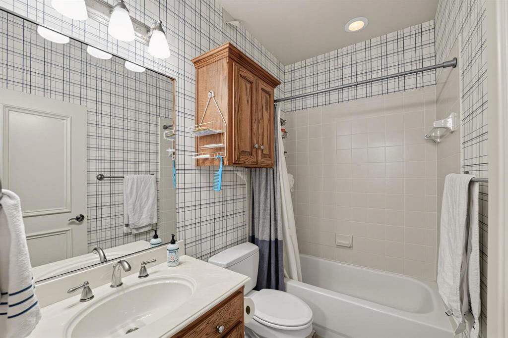 210 Black Walnut Drive, Garland, TX 75044