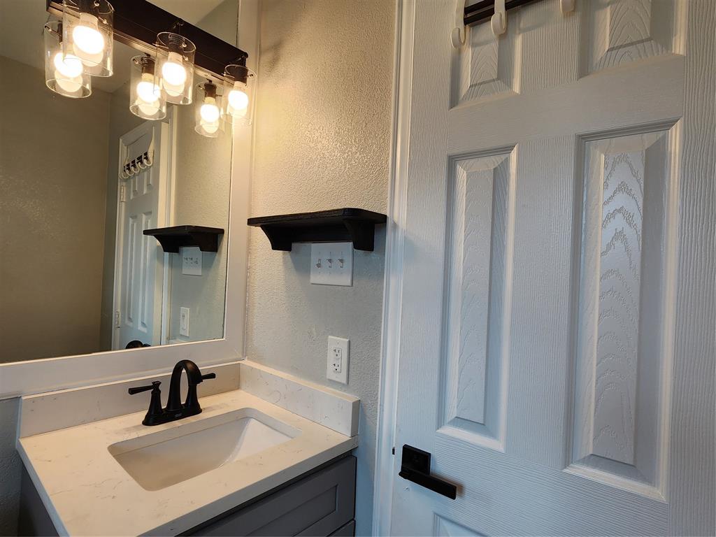1212 Ridgeview Street, Mesquite, TX 75149