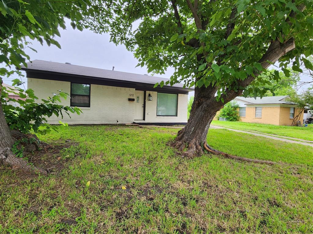 1212 Ridgeview Street, Mesquite, TX 75149