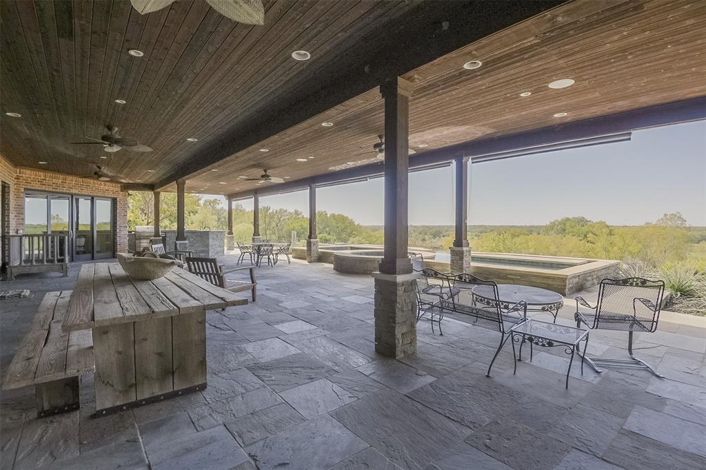 966 Sugar Ridge Road, Ennis, TX 75119