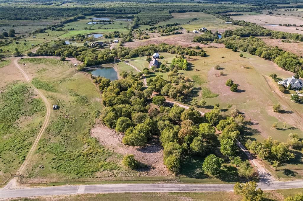 966 Sugar Ridge Road, Ennis, TX 75119
