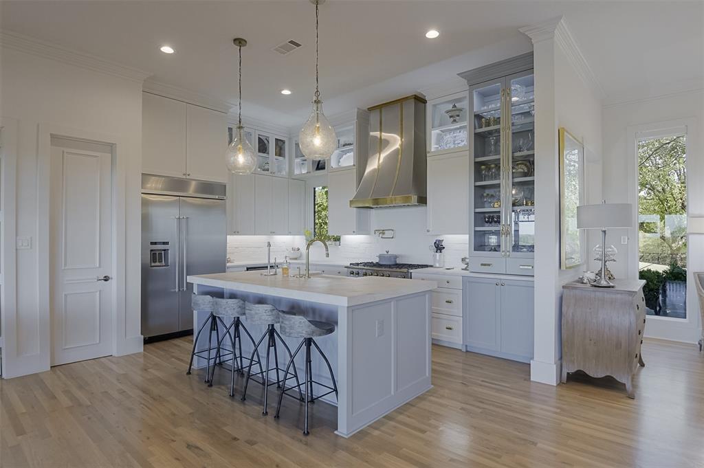 966 Sugar Ridge Road, Ennis, TX 75119