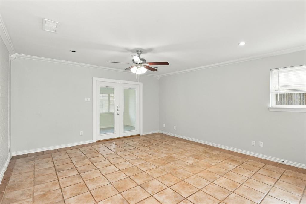 1725 Weathered Street, Irving, TX 75062 1725 Weathered Street, Irving, TX 75062