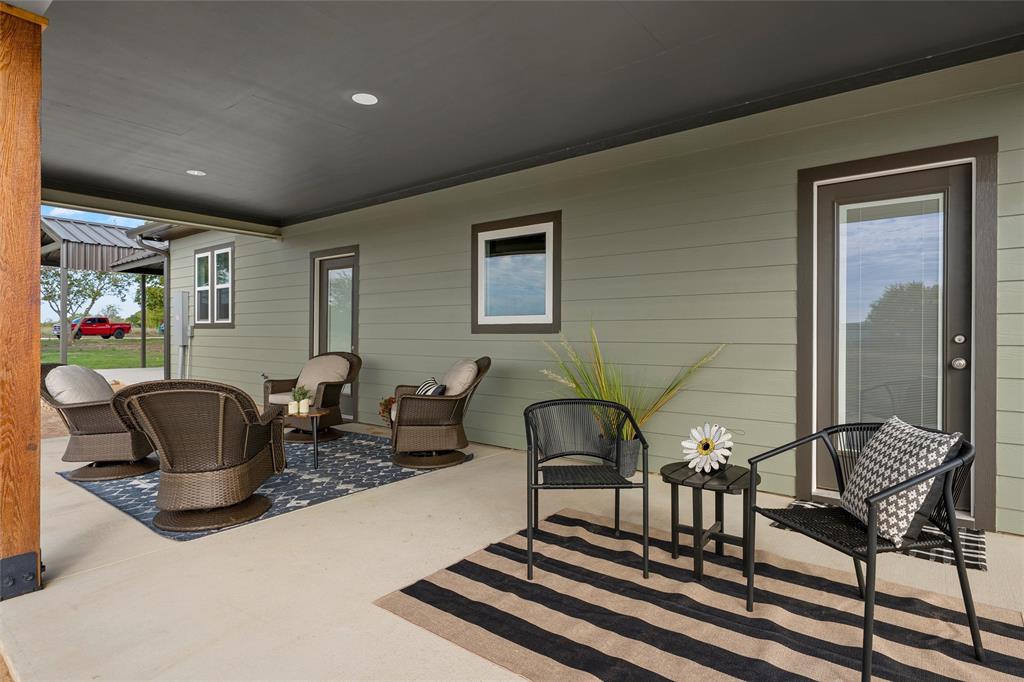 1025 Wyatt Lane, McGregor, TX 76657