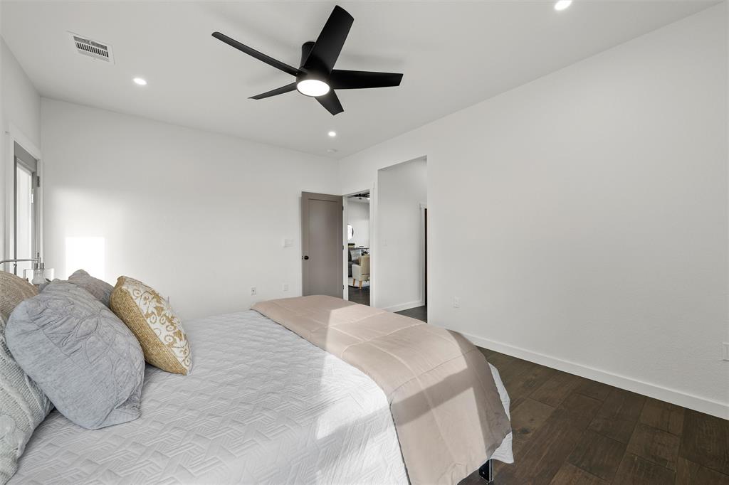 1025 Wyatt Lane, McGregor, TX 76657