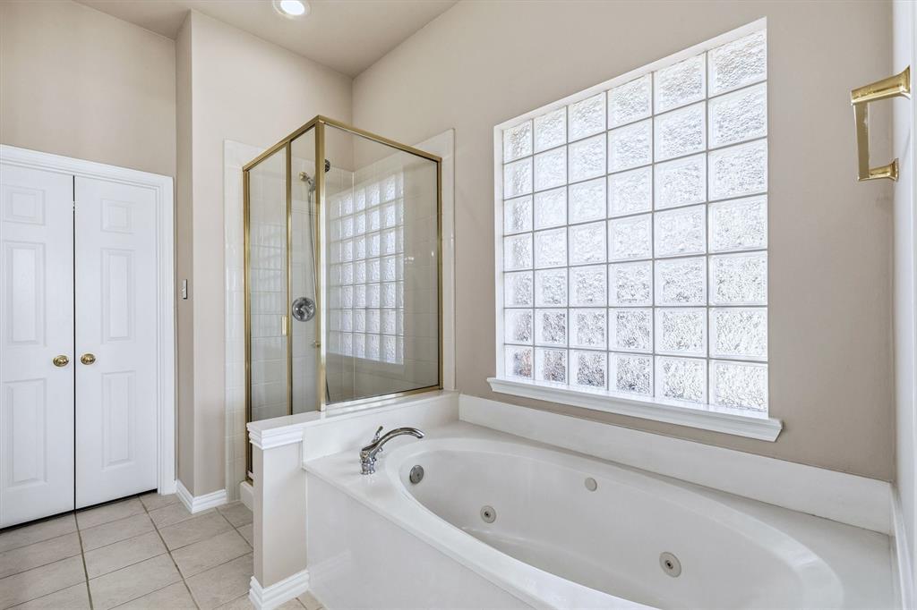 4136 Silverthorne Street, Richardson, TX 75082