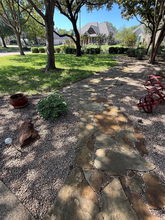 107 Pinnacle Court, Woodway, TX 76712