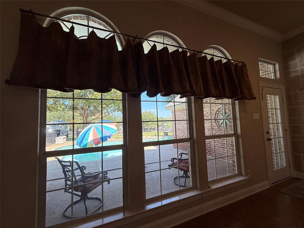 107 Pinnacle Court, Woodway, TX 76712