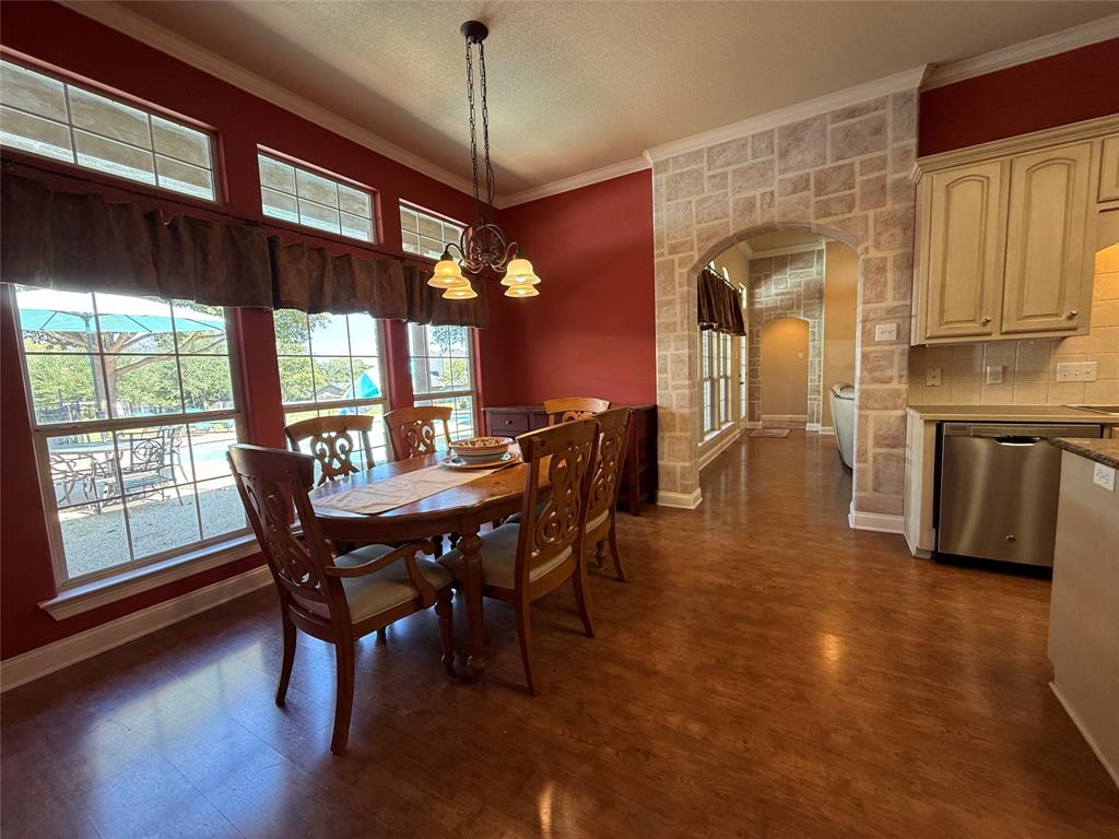 107 Pinnacle Court, Woodway, TX 76712