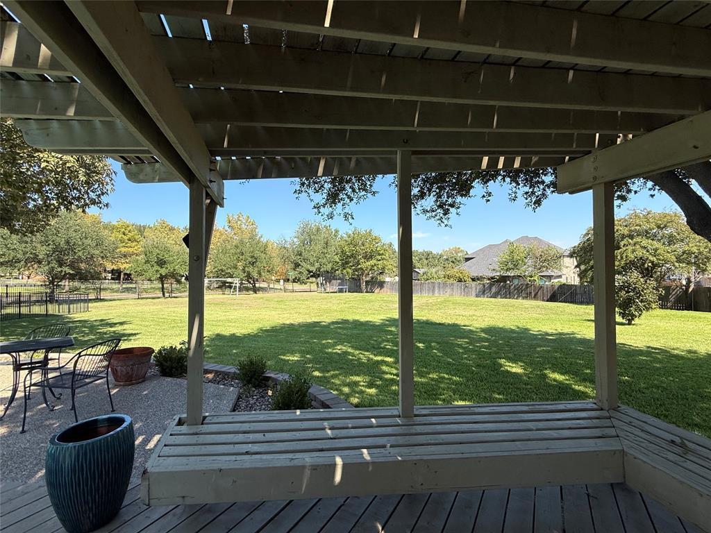 107 Pinnacle Court, Woodway, TX 76712