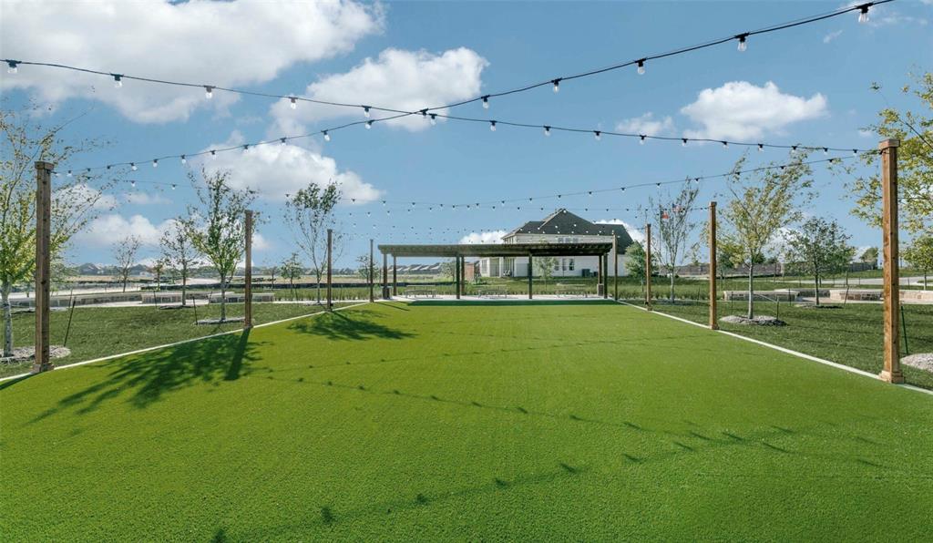 Beautiful outdoor community gatherings are waiting for you at Stacy Crossing!
