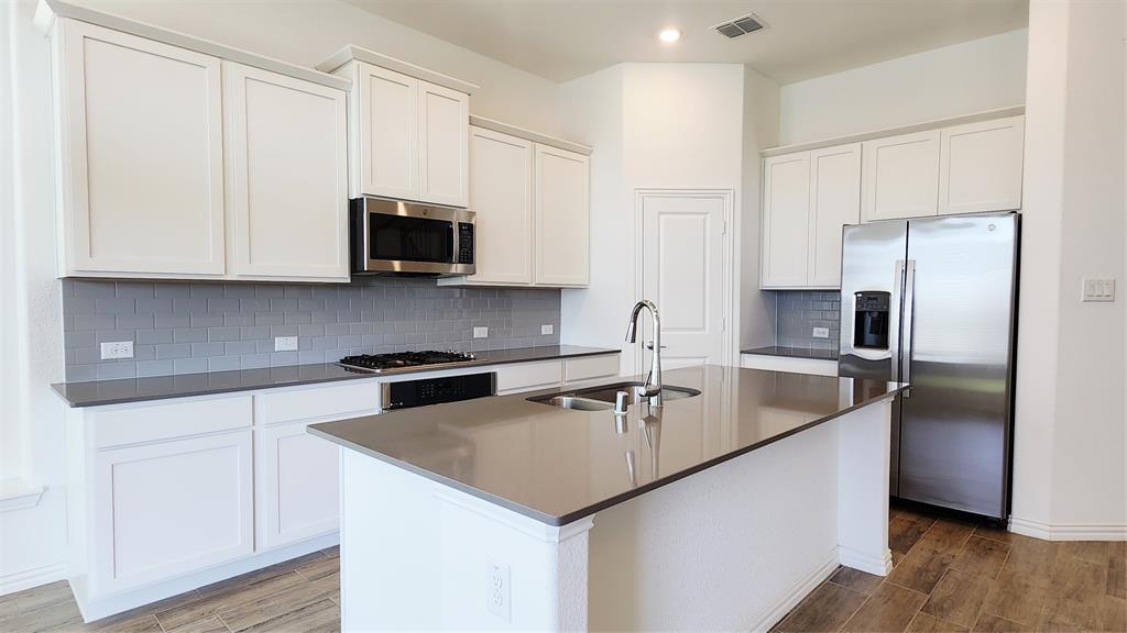 3105 Cottonwood Lane, McKinney, TX 75071