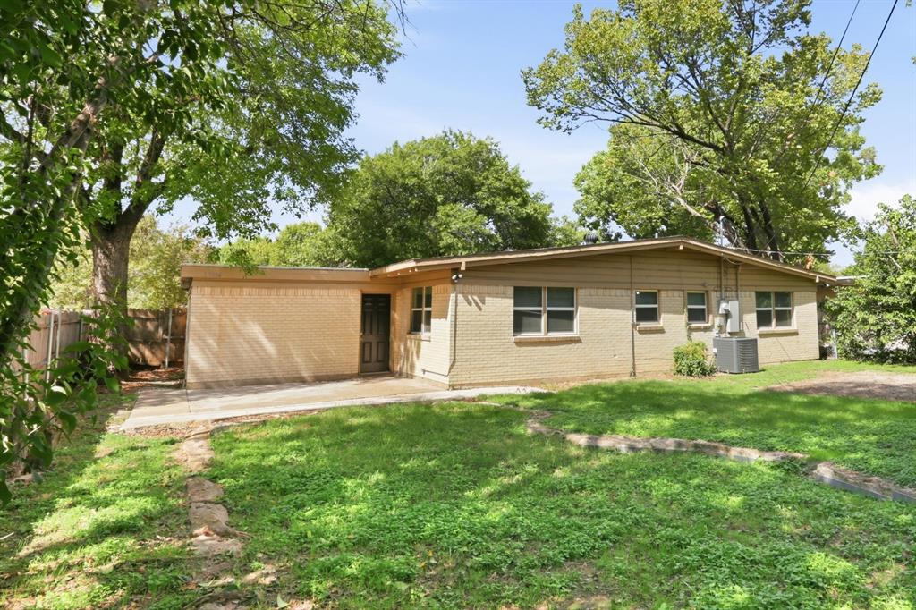 13316 Flagstone Lane, Dallas, TX 75240