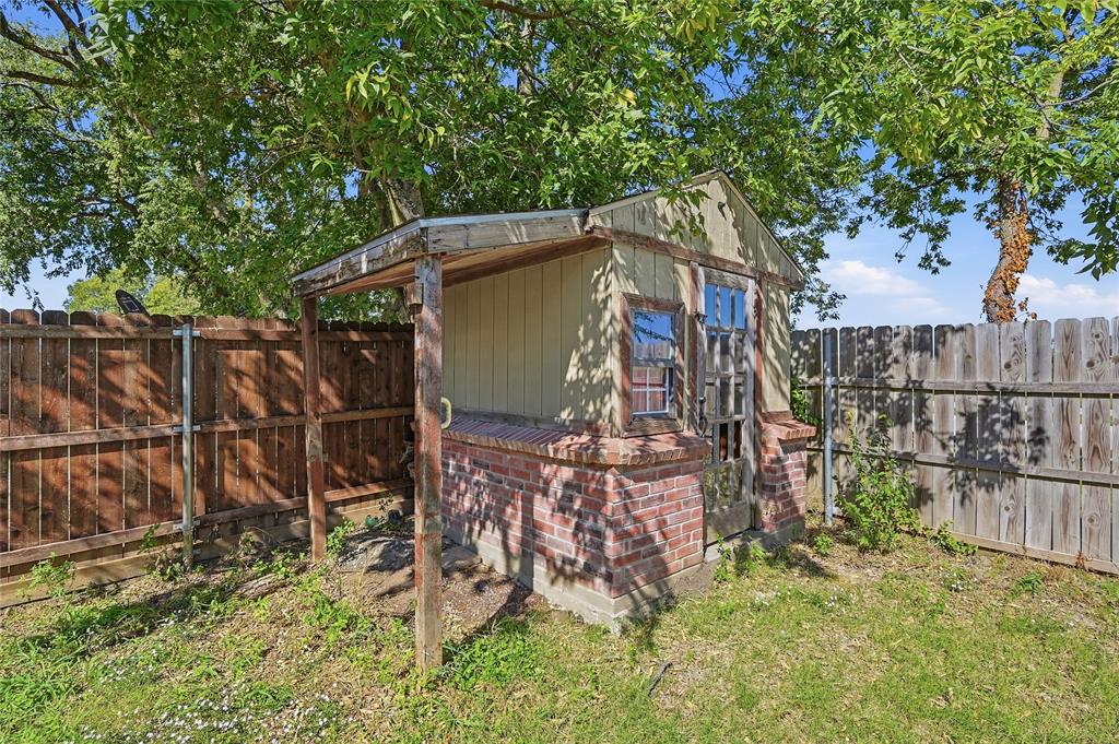 1988 Helmoken Falls Drive, Anna, TX 75409
