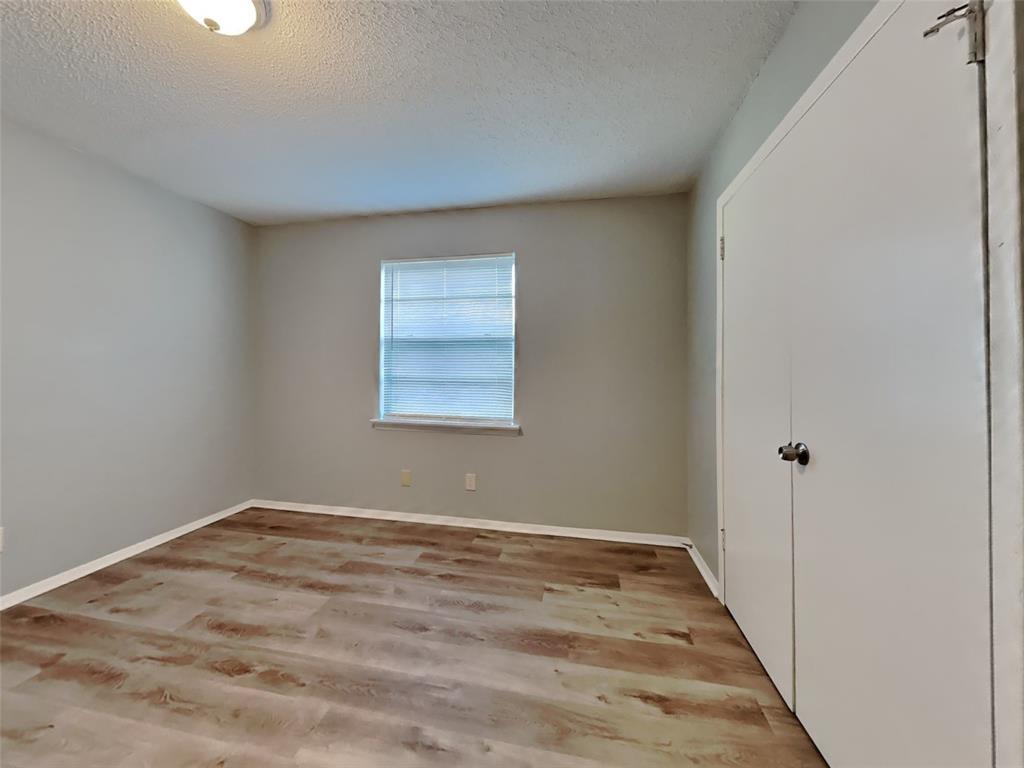 1525 Gardenside Drive, Dallas, TX 75217