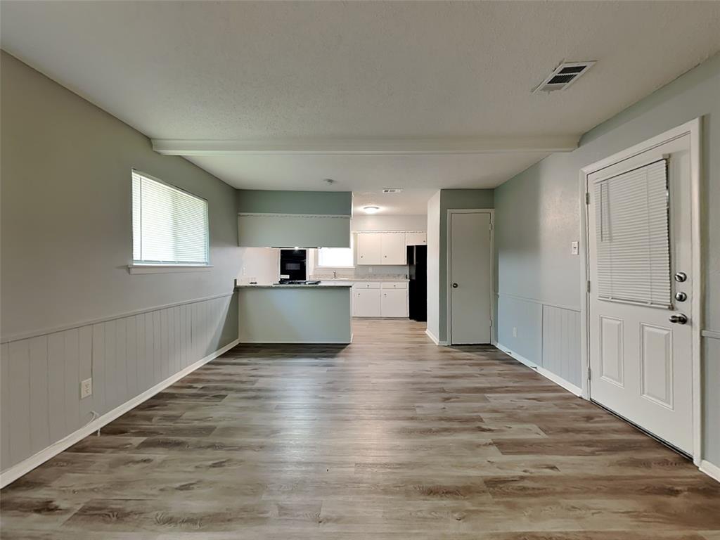 1525 Gardenside Drive, Dallas, TX 75217