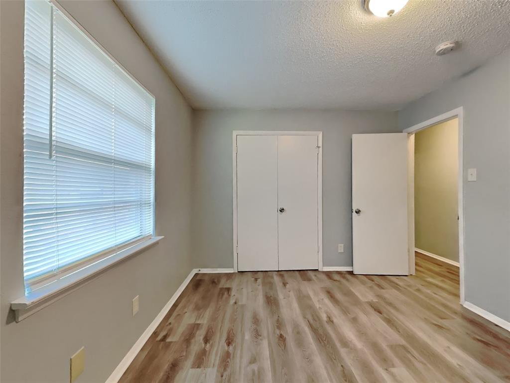1525 Gardenside Drive, Dallas, TX 75217