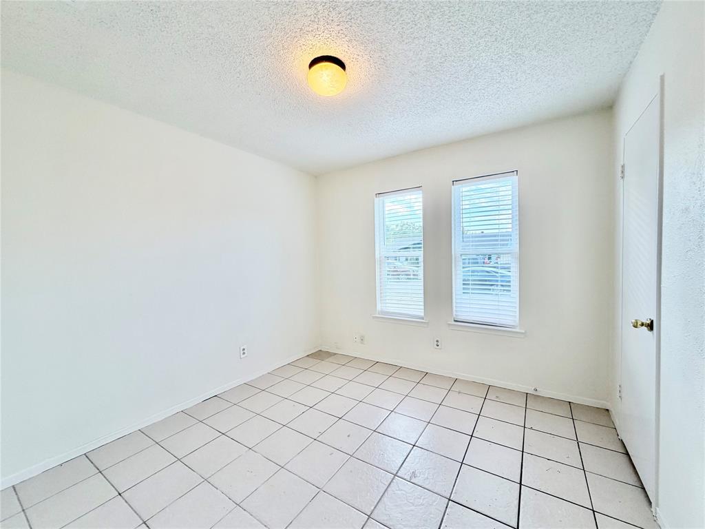 610 Colonial Drive, Garland, TX 75043