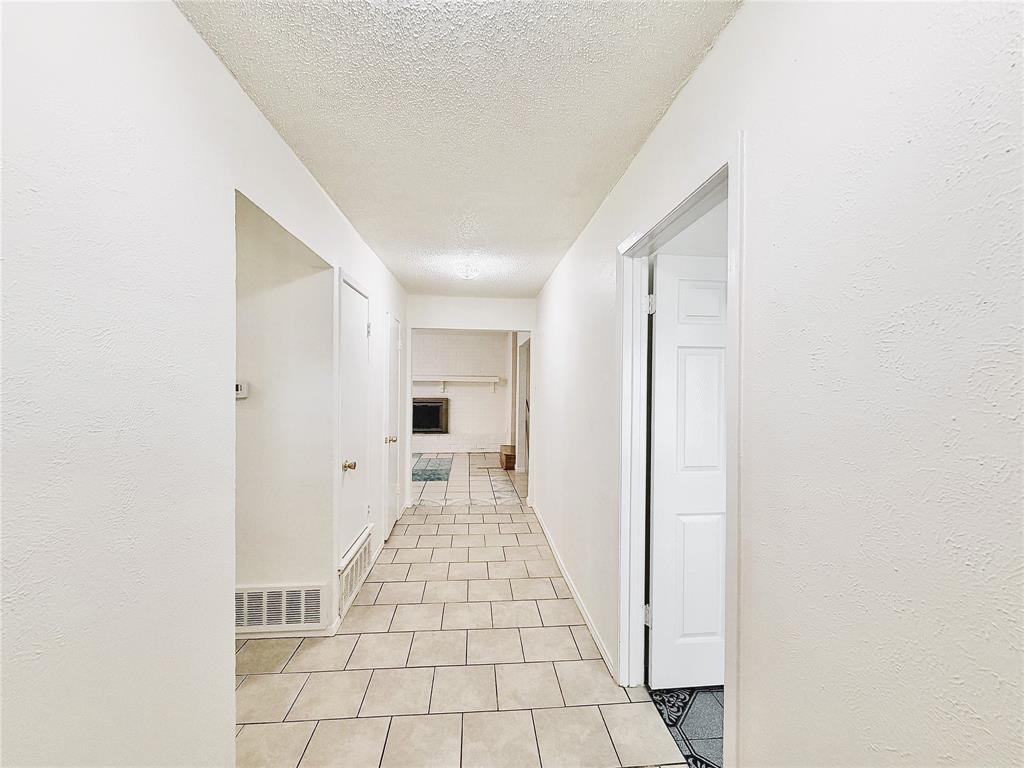 610 Colonial Drive, Garland, TX 75043