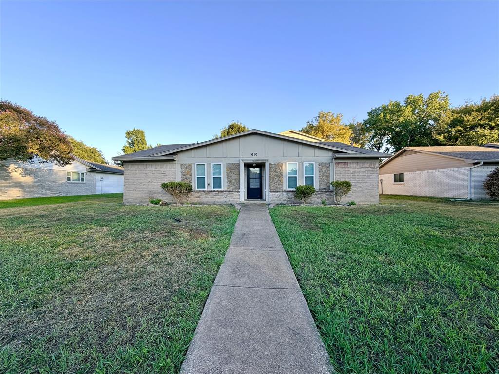 610 Colonial Drive, Garland, TX 75043